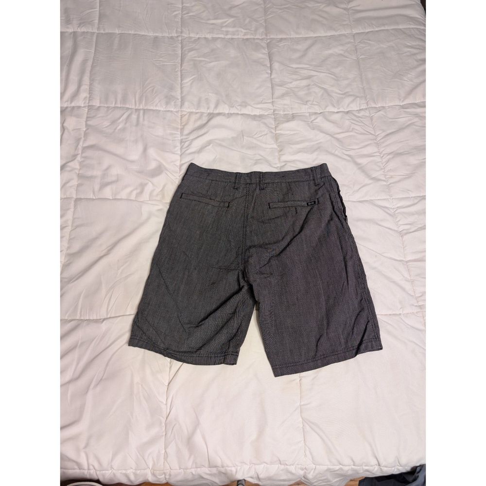 Men's casual shorts, size 32